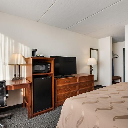Quality Inn Joliet Quarto foto